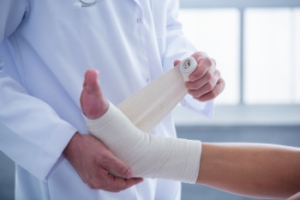 First Aid for Foot and Toe Fractures